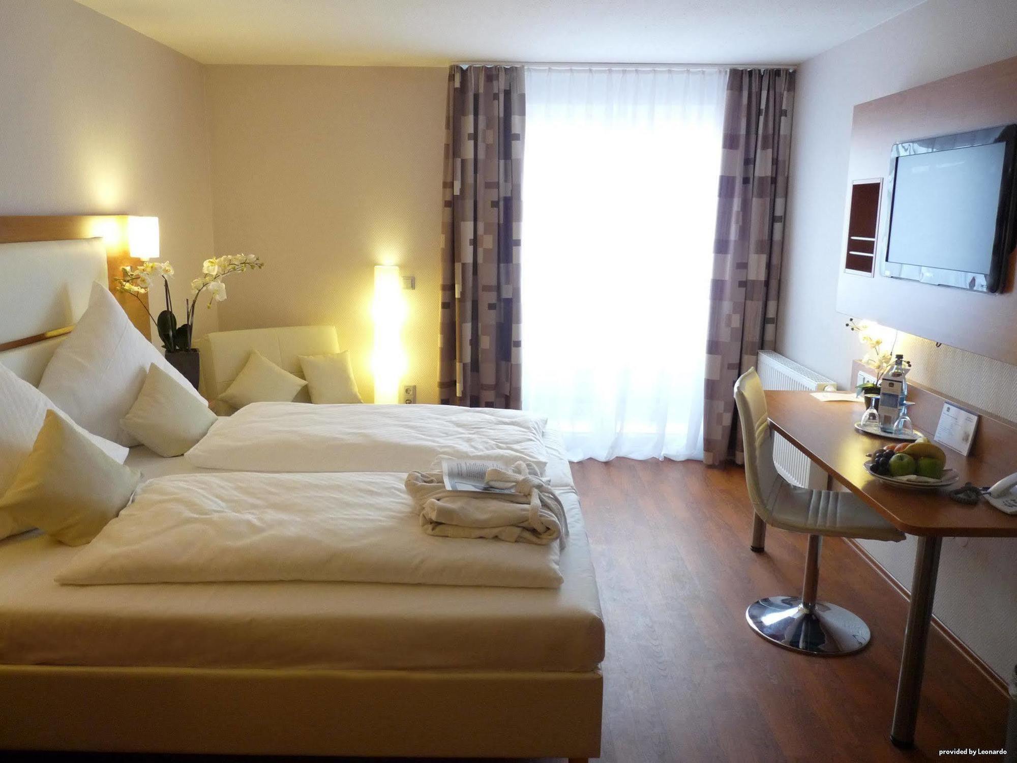 Plaza Inn Heilbronn Bilik gambar